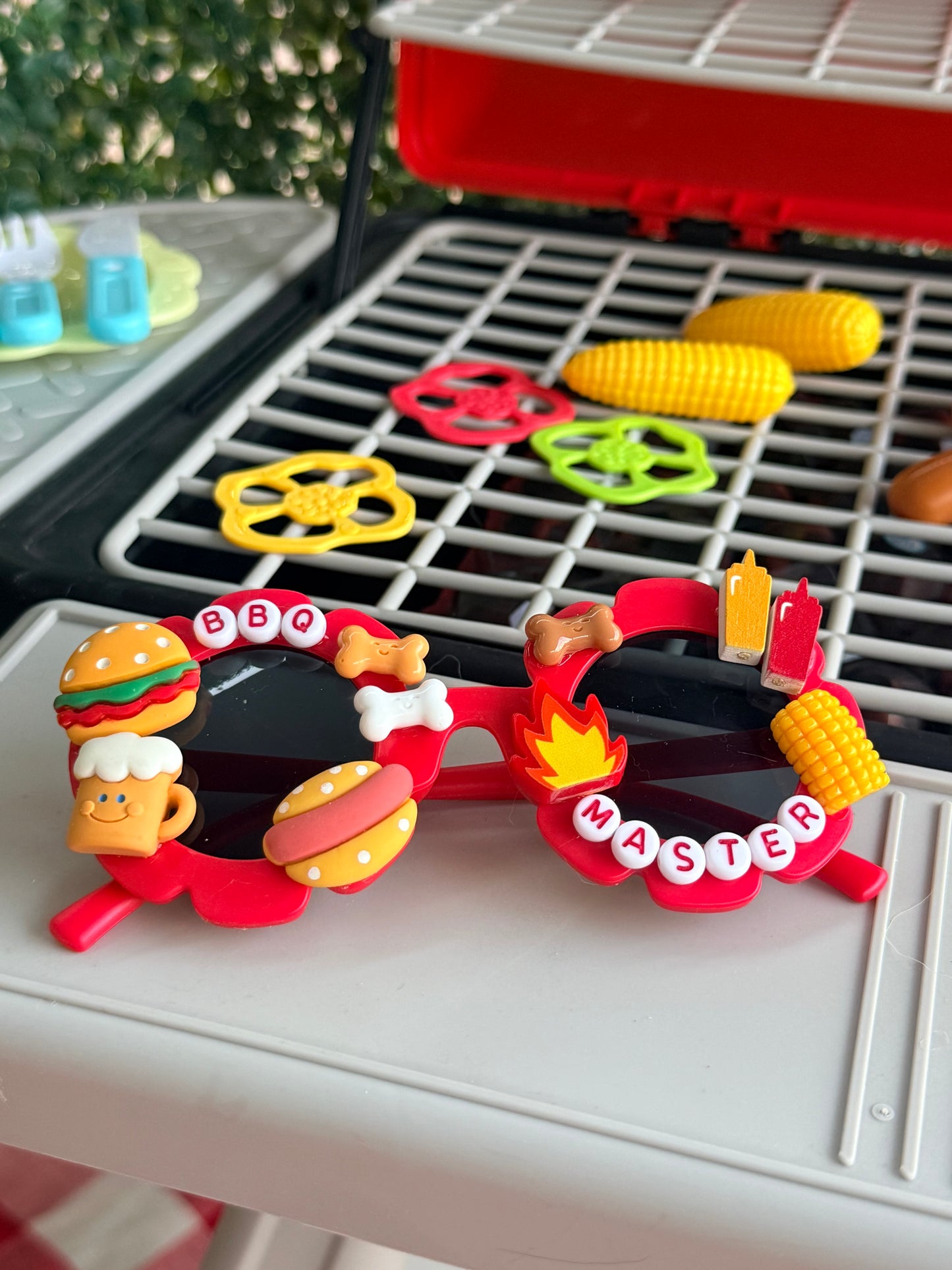 BBQ Dog Sunglasses-2 styles