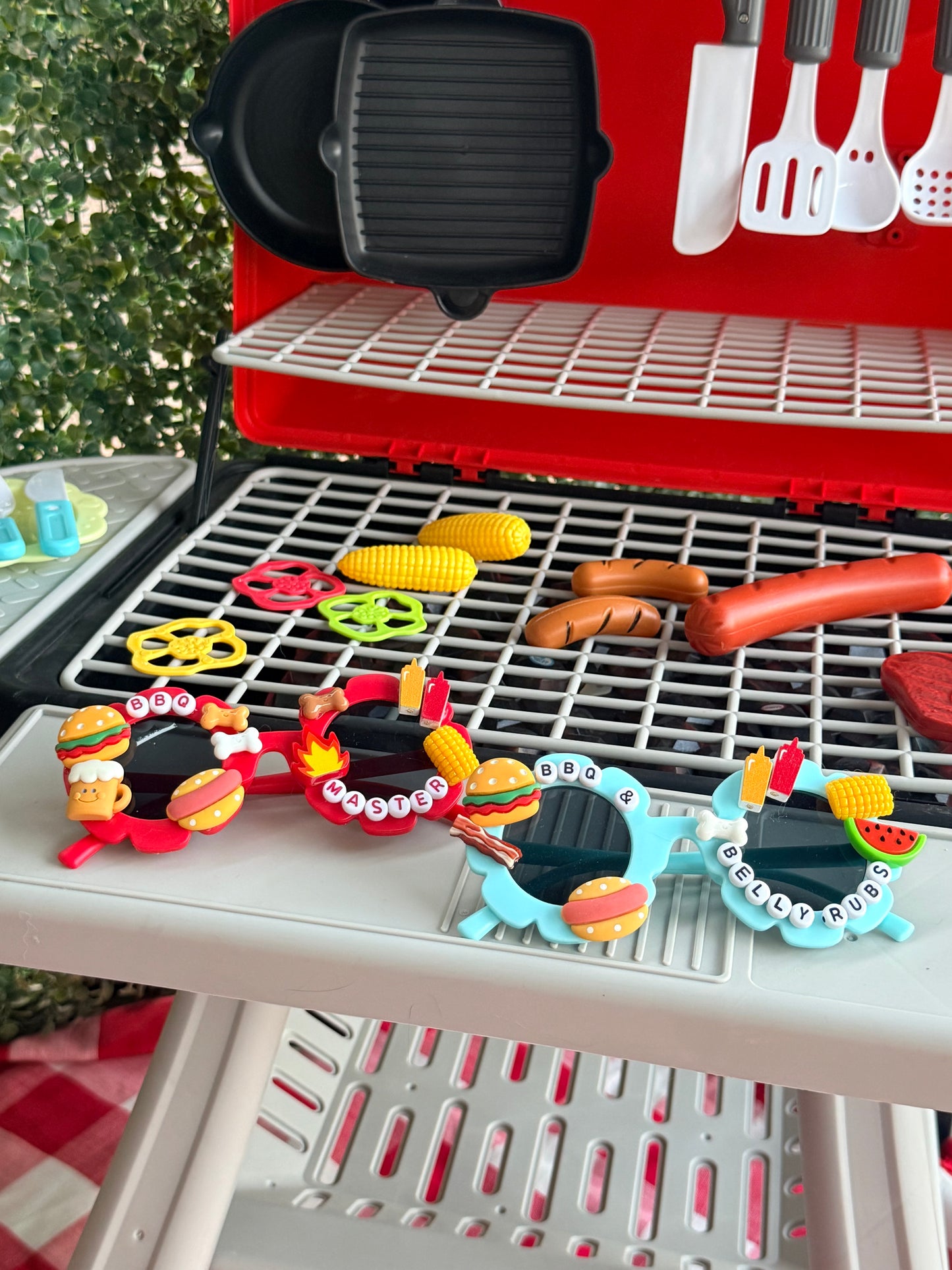 BBQ Dog Sunglasses-2 styles