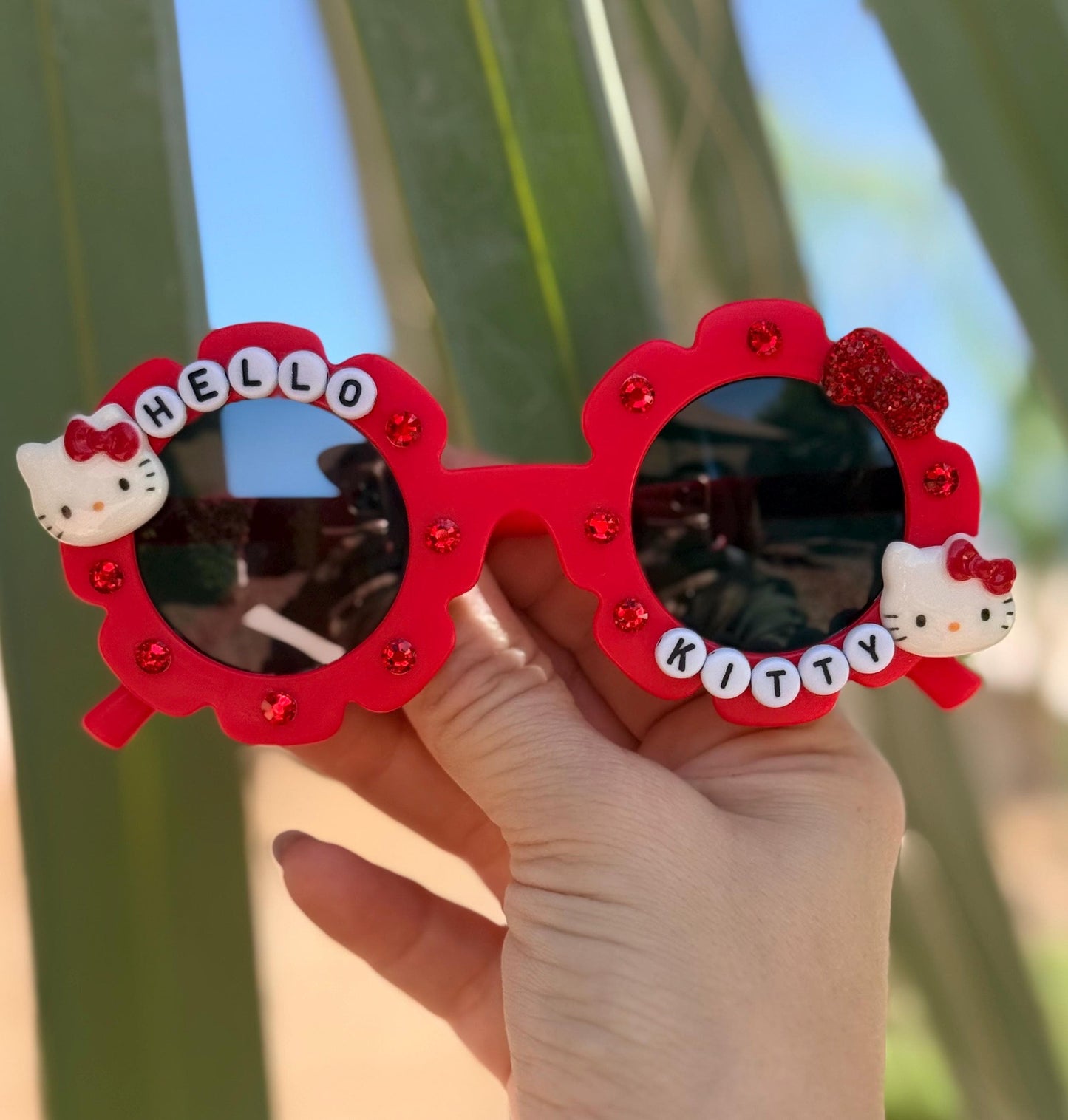 Character Sunnies- Beagle & Kitty