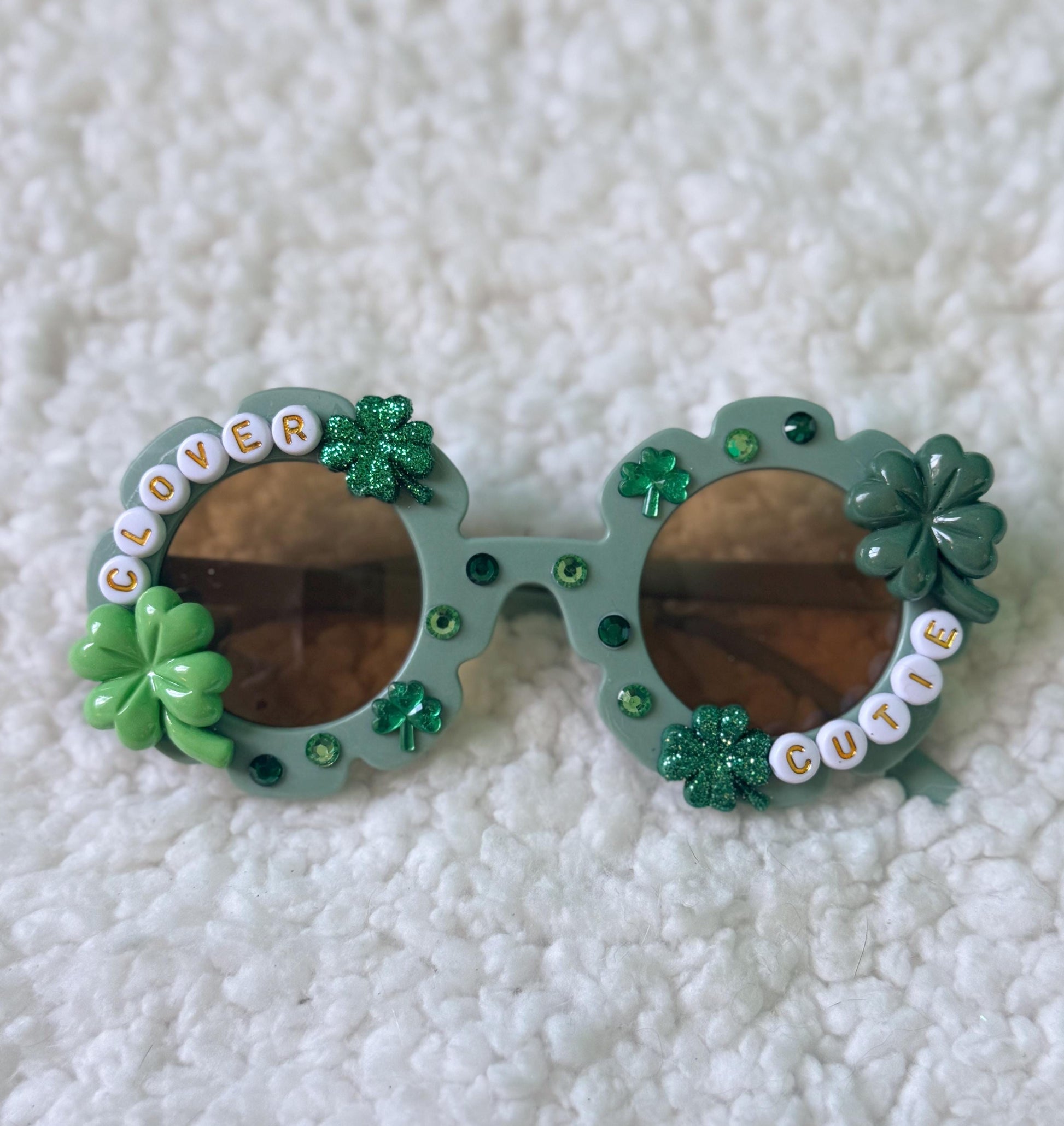 Clover Cutie Dog Sunglasses