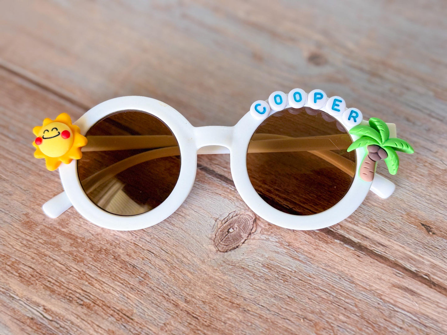 SUMMER SQUAD SHADES